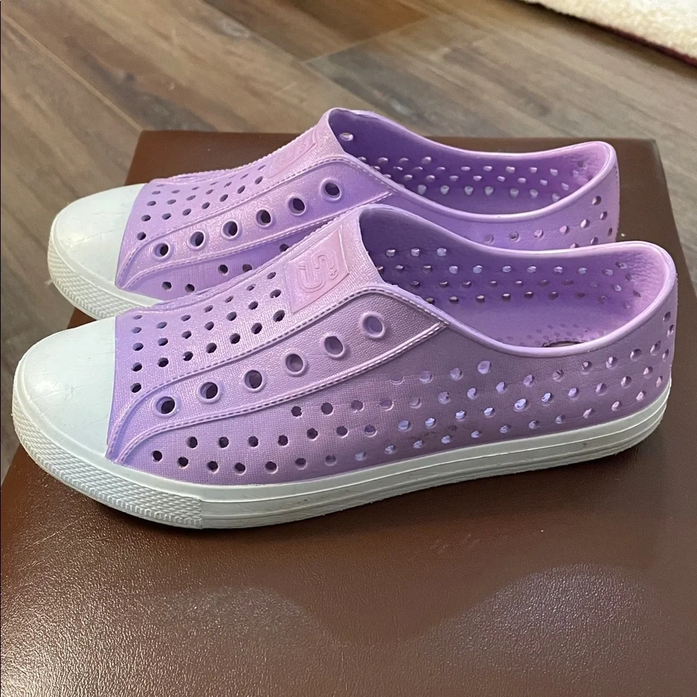 SKECHERS Native Slip On Eva Sneaker Purple White Kids sz 3
